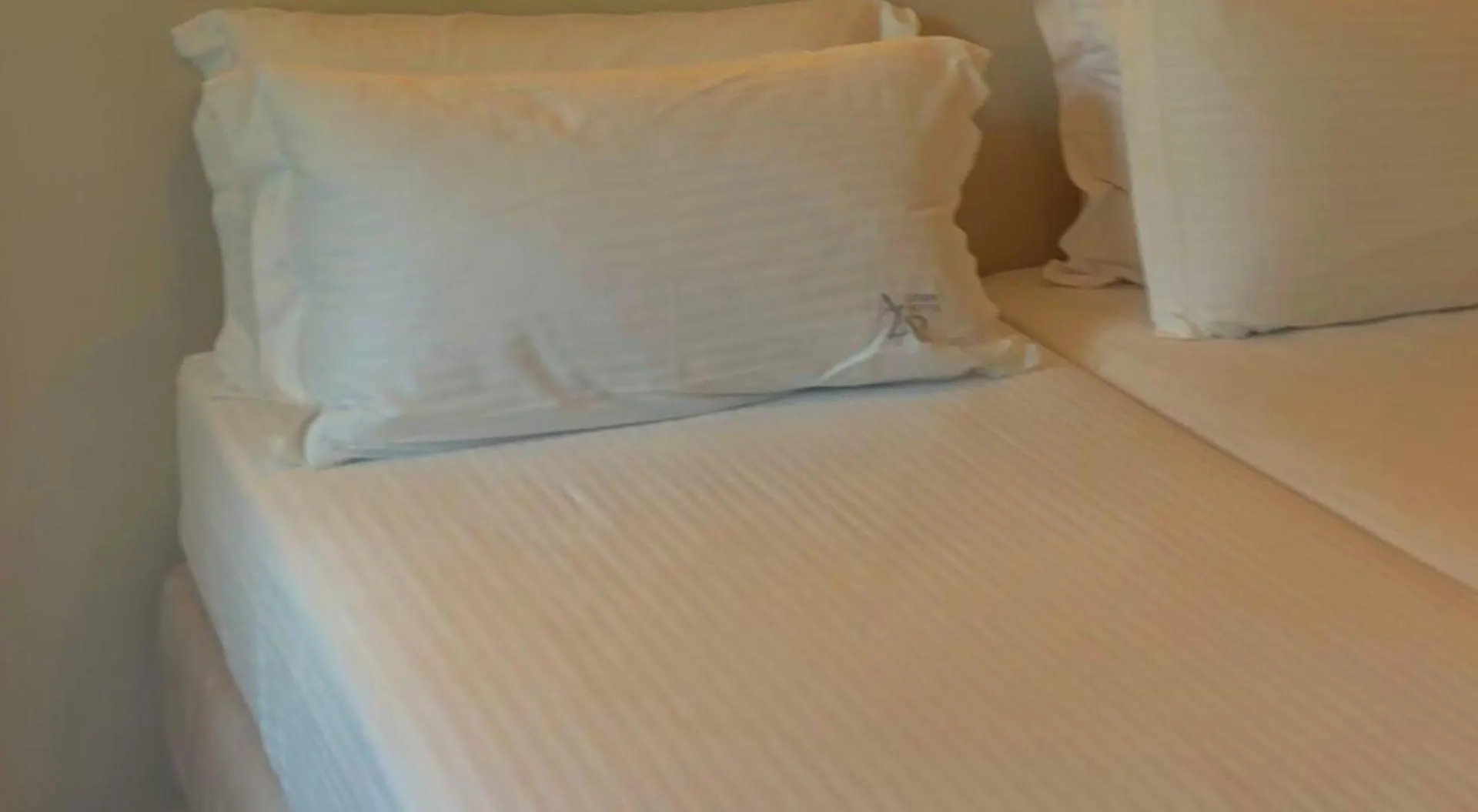 Azar Luxury Suites Vlore Aparthotel