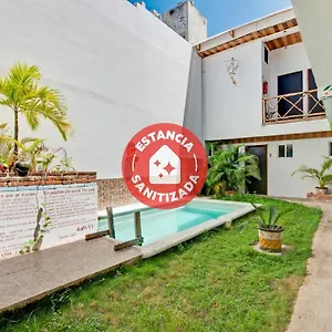 Oyo Jarro Cafe Hotel Tulum