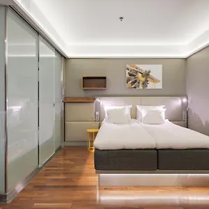 Comfort Xpress Helsinki Airport Terminal Hotel Vantaa