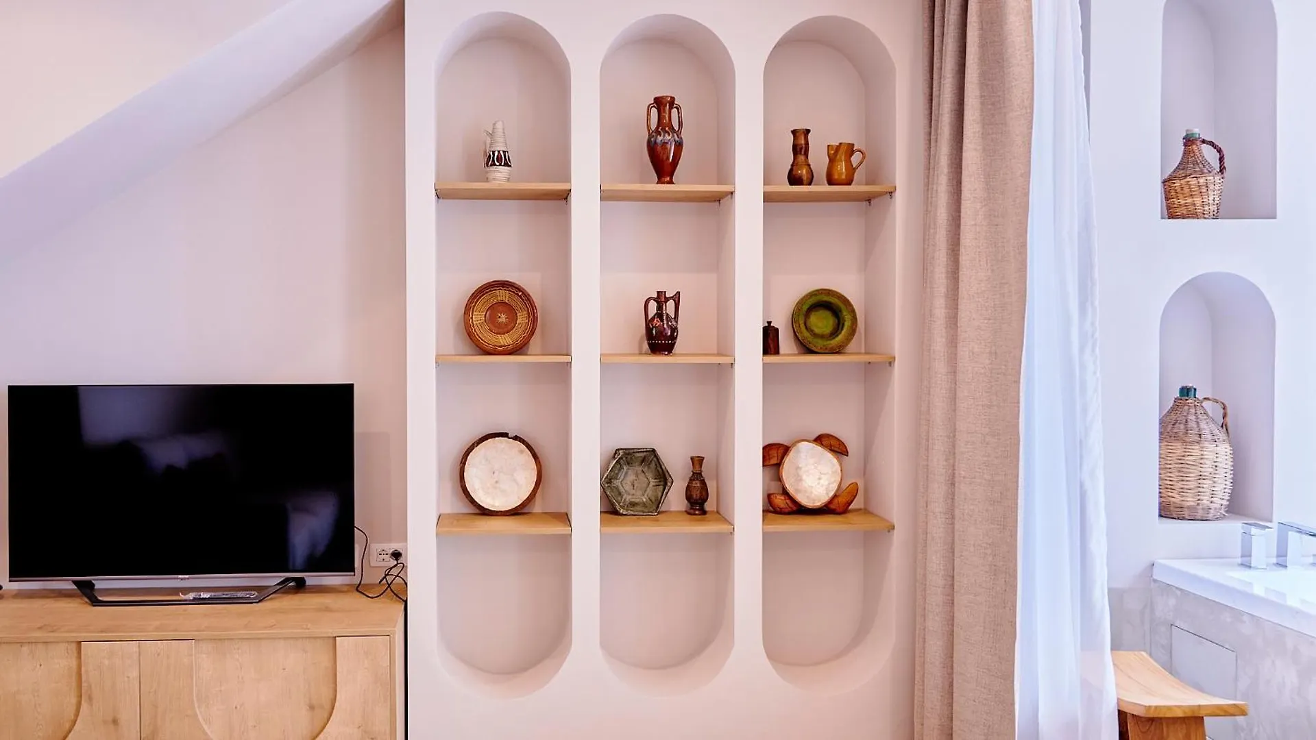 Azar Luxury Suites Vlorë Aparthotel